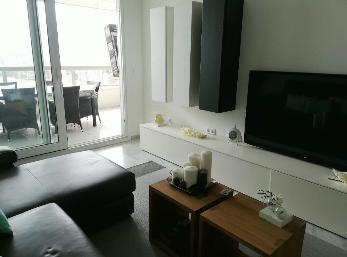 Gemelos 28 Blueline Appartement *