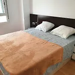 Newly Renovated Two Bedrooms Apartment In Villa Marina