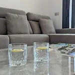 Sunset Cliffs Lovely Apartment