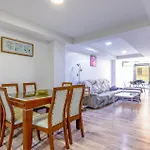 Cozy Apartment In Benidorm With Kitchenette