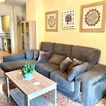 Amplio Apartamento Con Piscina Y Pistas De Tenis En Benidorm