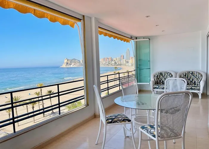 Seafront Dali Apartment