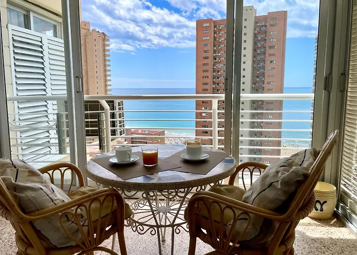Apartment At Los Caballos, Sea View With Pool And Parking