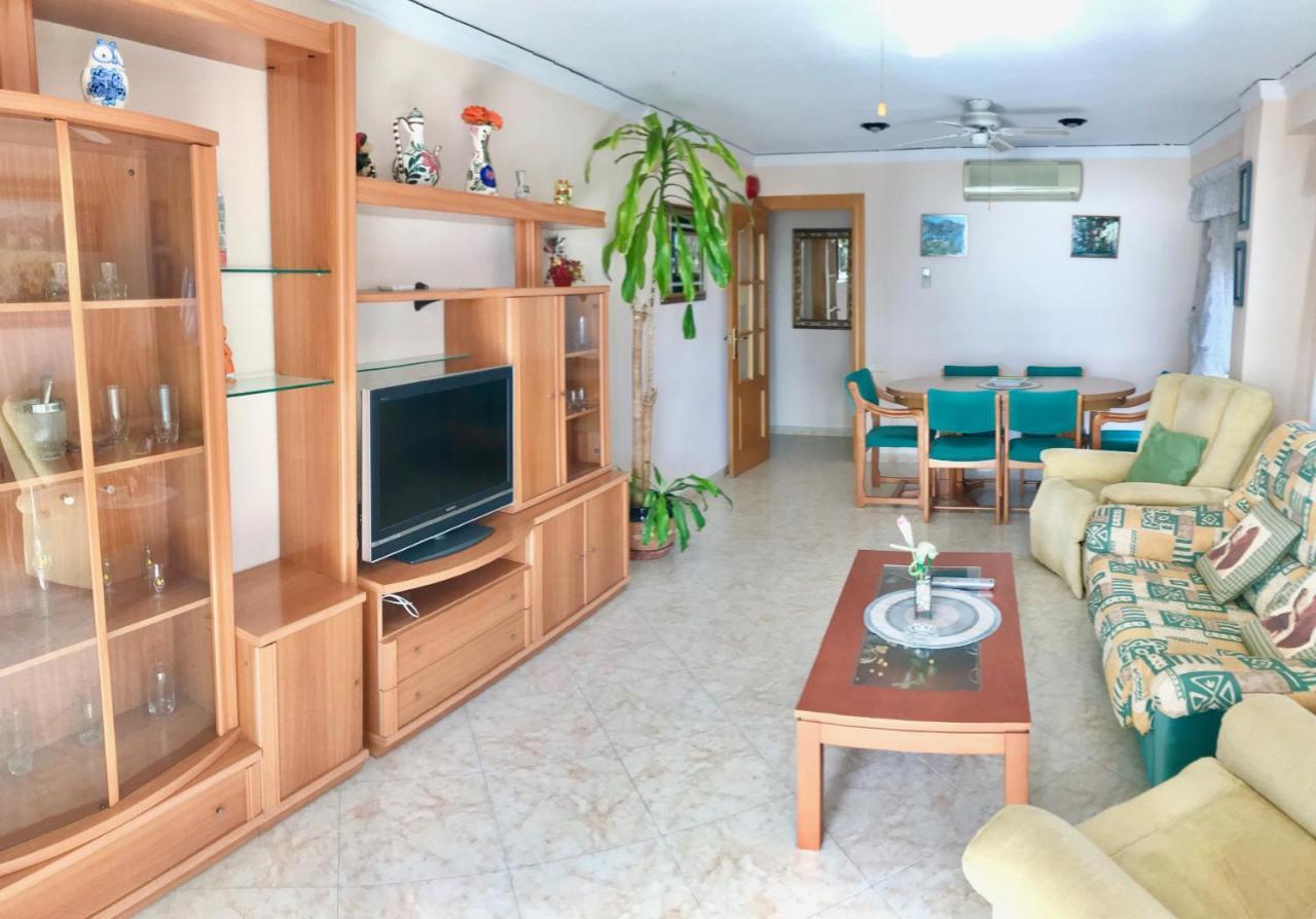 Front Al Mar Apartment *