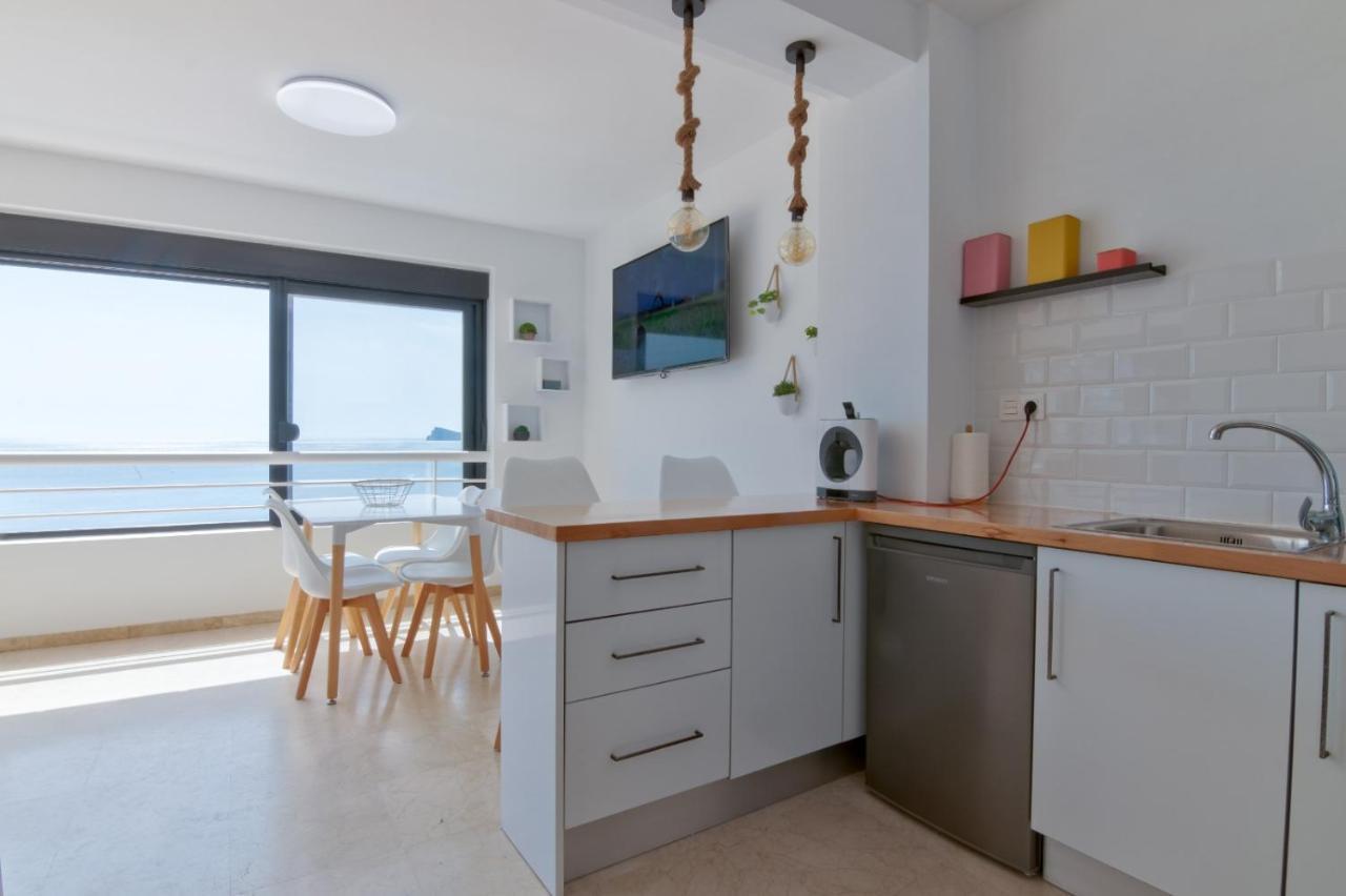 Luminoso En Primera Linea De Playa Apartment Benidorm