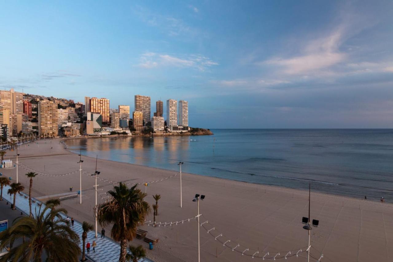 Luminoso En Primera Linea De Playa Benidorm