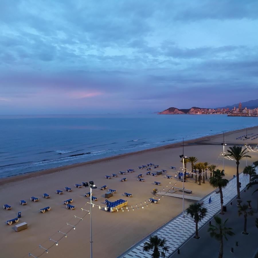 Luminoso En Primera Linea De Playa *
