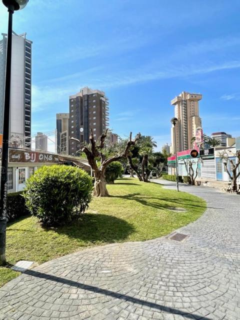 Los Gemelos 2 Sin Aire Acondicionado - Aloturin Benidorm * Benidorm
