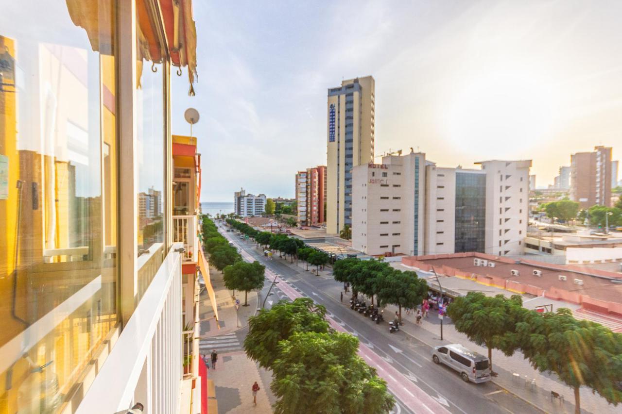 2br Flat - Aircon - 5 Min Walk To Beach