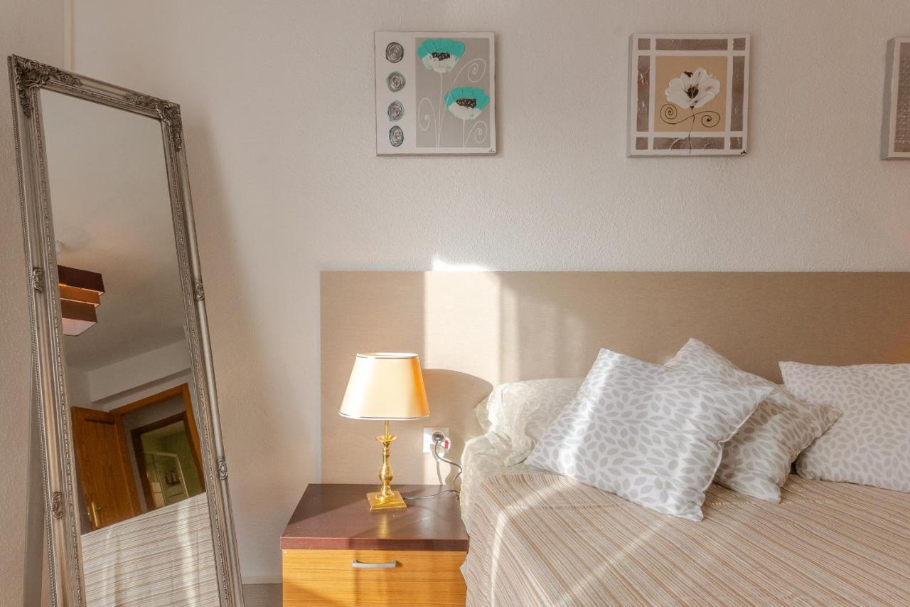 Apartment 2br Flat - Aircon - 5 Min Walk To Beach