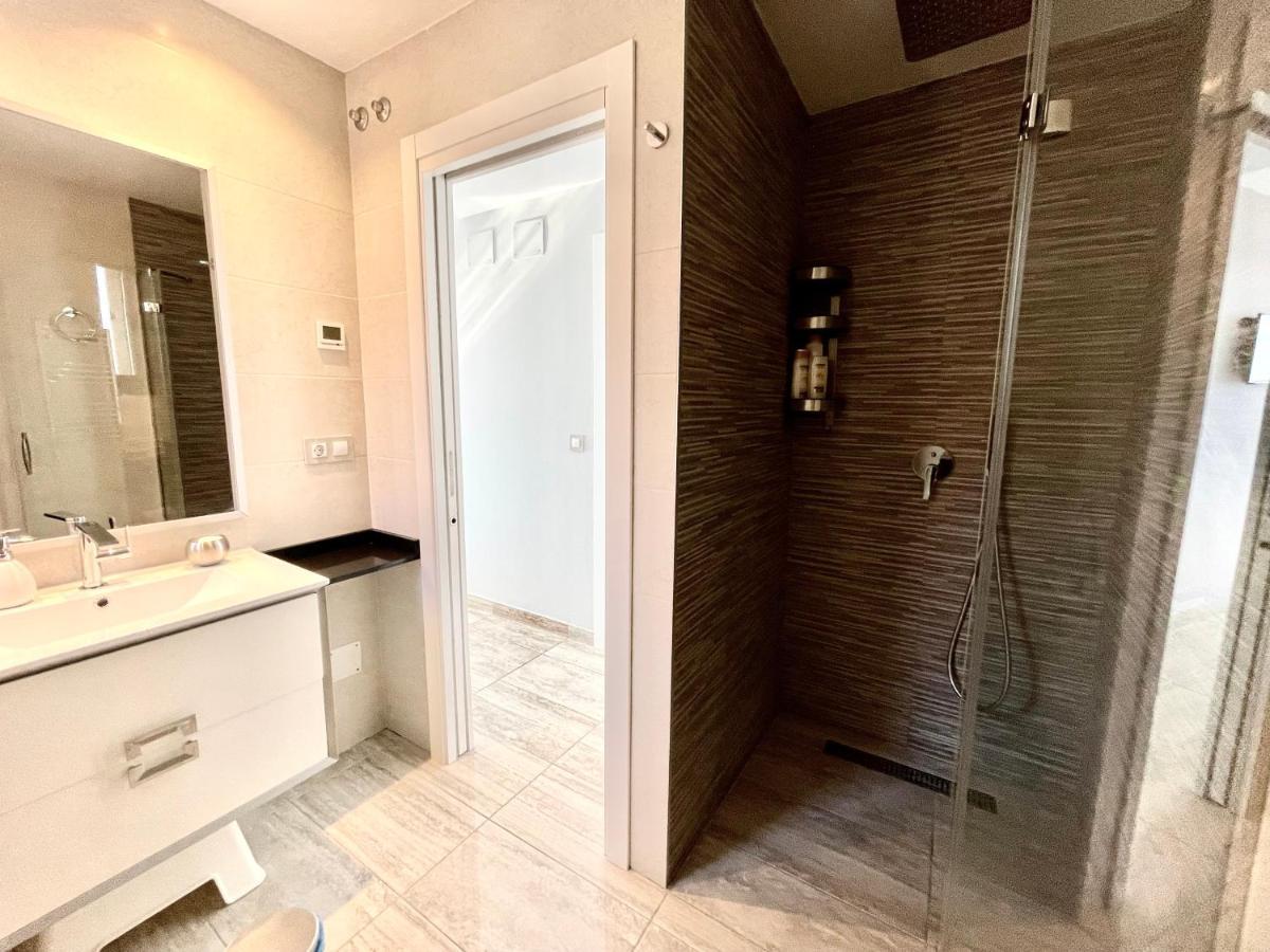 Appartement Exclusive On The First Line Of Mar Y Sol Benidorm