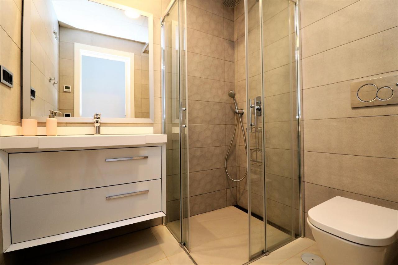 Apartment Sunset Drive 1-46 Poniente Beach *