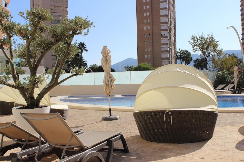 Flamingo - Adults Recommended Aparthotel 4*