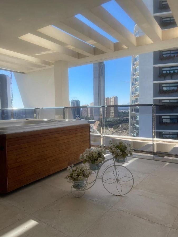 Sunset Waves Julieta Vistas Al Mar Premium 200 Mt2 Con Jacuzzi En Terraza Apartment Benidorm
