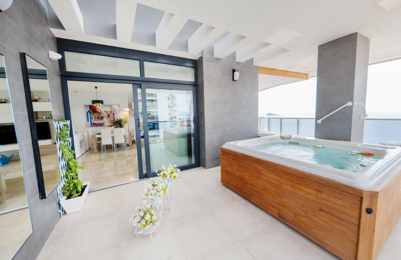 Apartment Sunset Waves Julieta Vistas Al Mar Premium 200 Mt2 Con Jacuzzi En Terraza Benidorm
