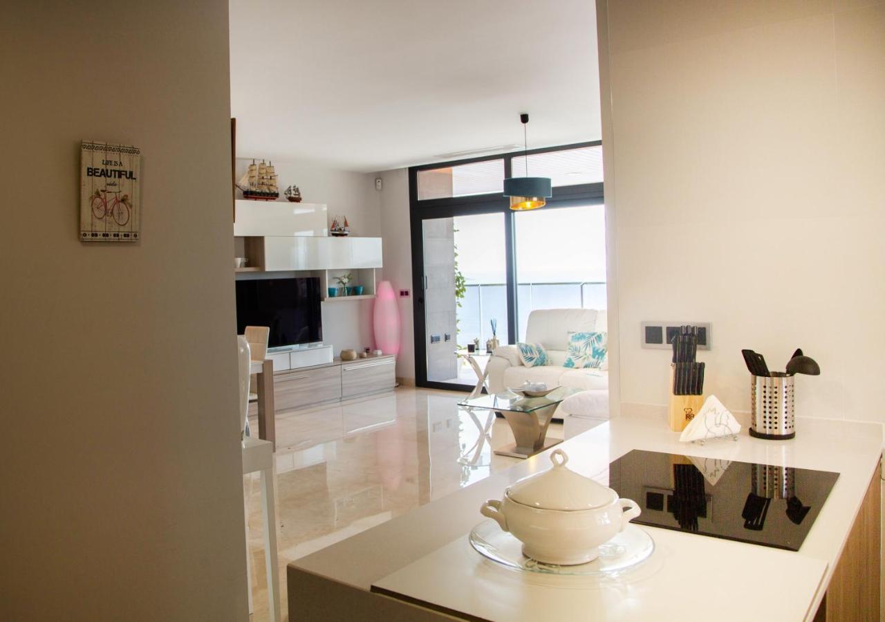 Sunset Waves Julieta Vistas Al Mar Premium 200 Mt2 Con Jacuzzi En Terraza Benidorm