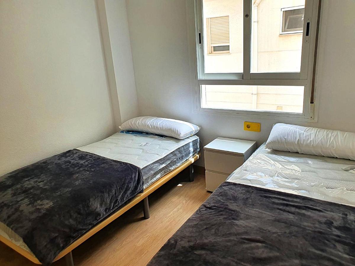 Newly Renovated Two Bedrooms In Marina *