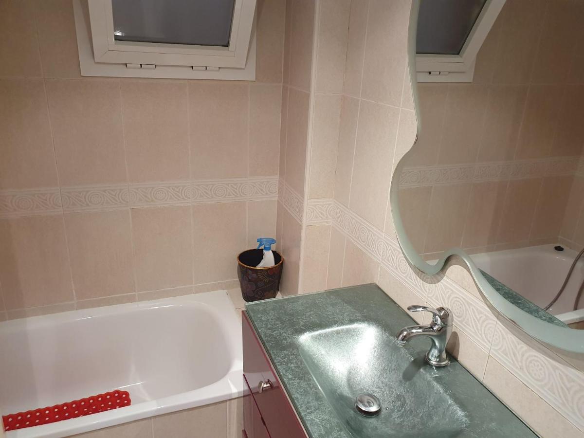 Newly Renovated Two Bedrooms In Marina Benidorm