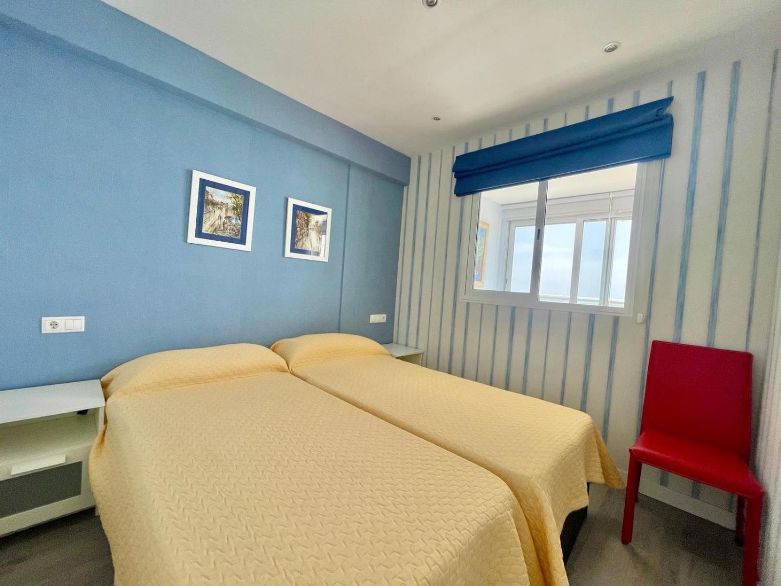 Carolina Seafront Levante Apartment *