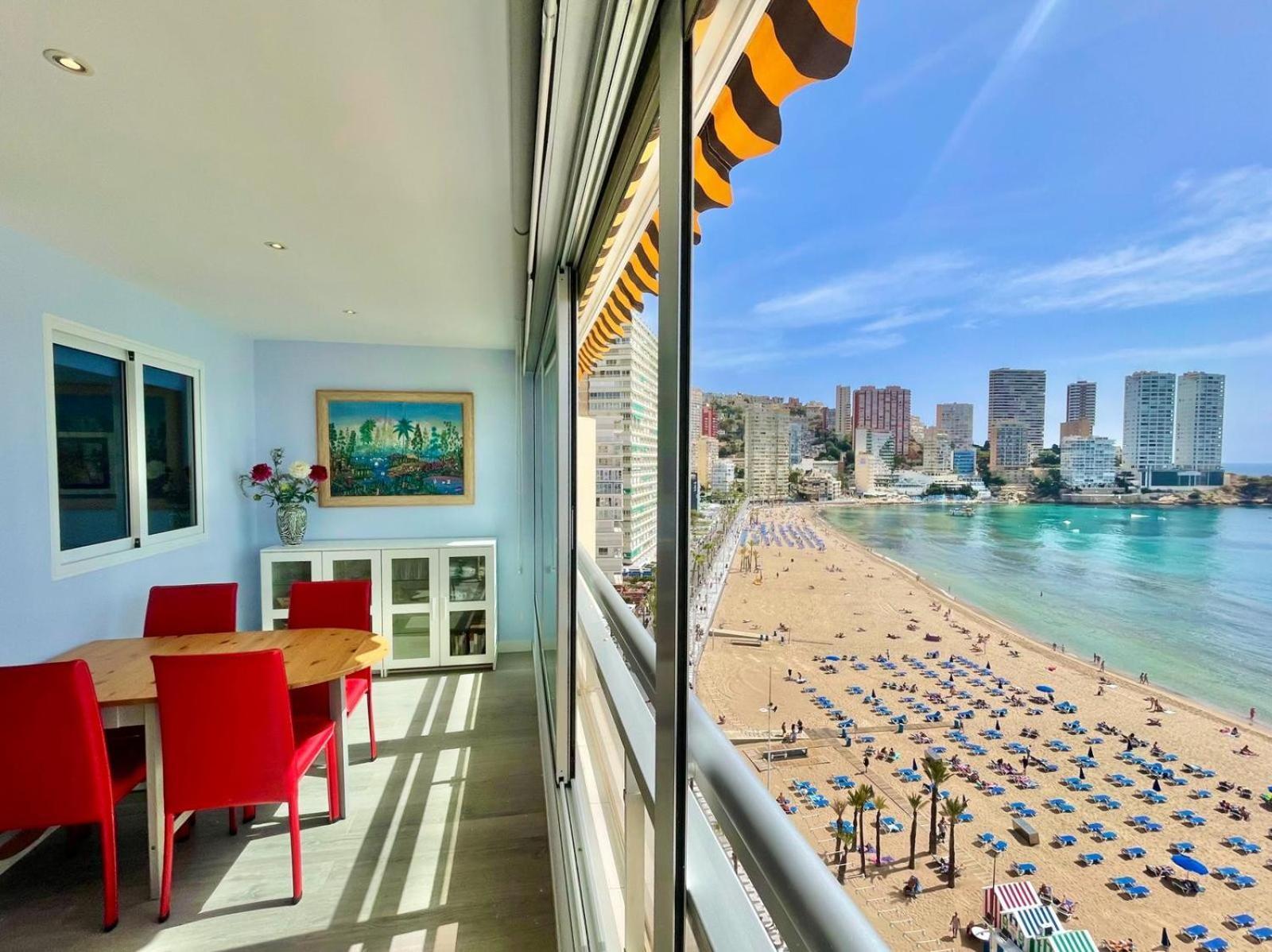 Carolina Seafront Levante Apartment Benidorm