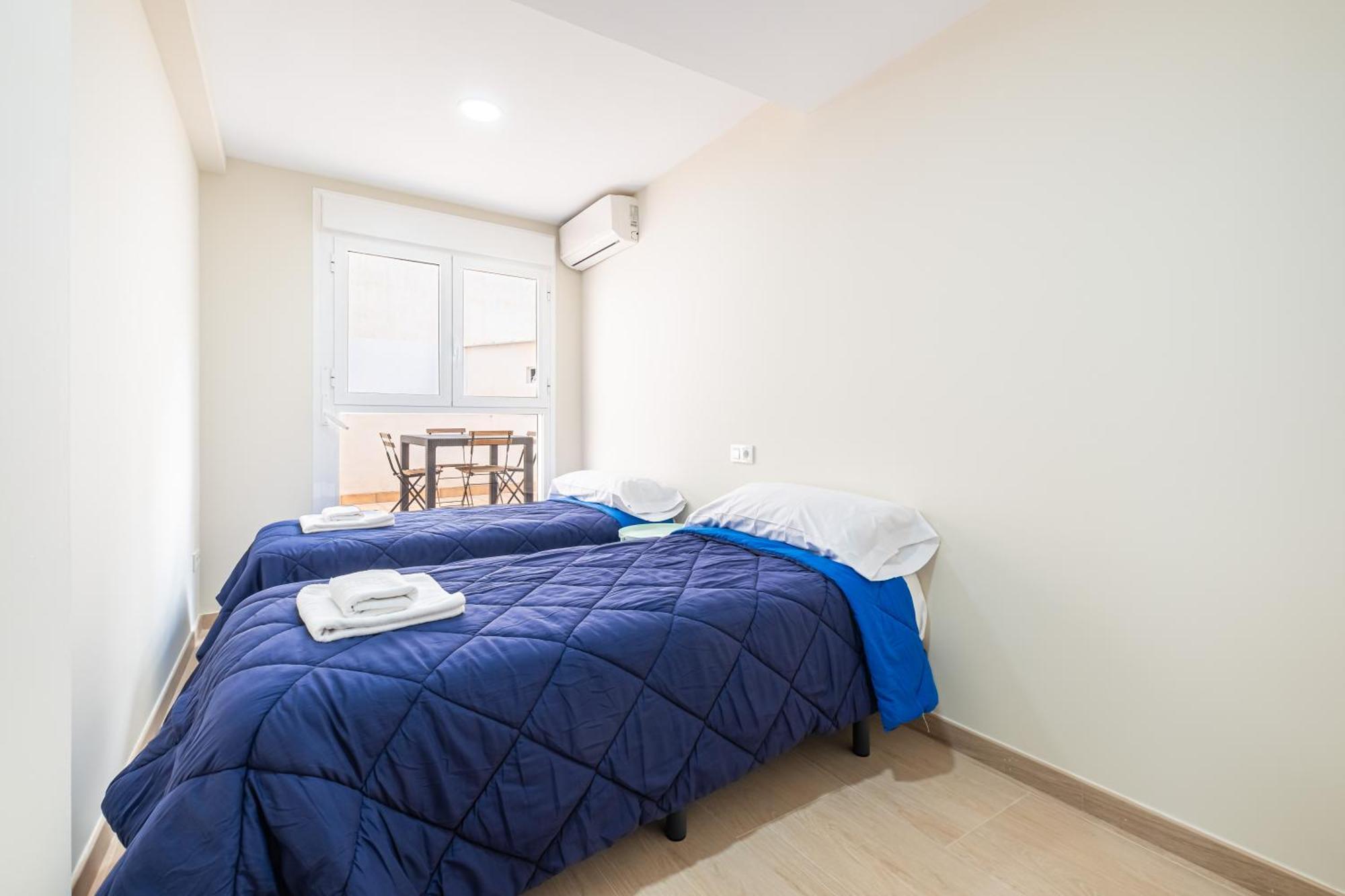 Aparthotel La Rosita Old Town *