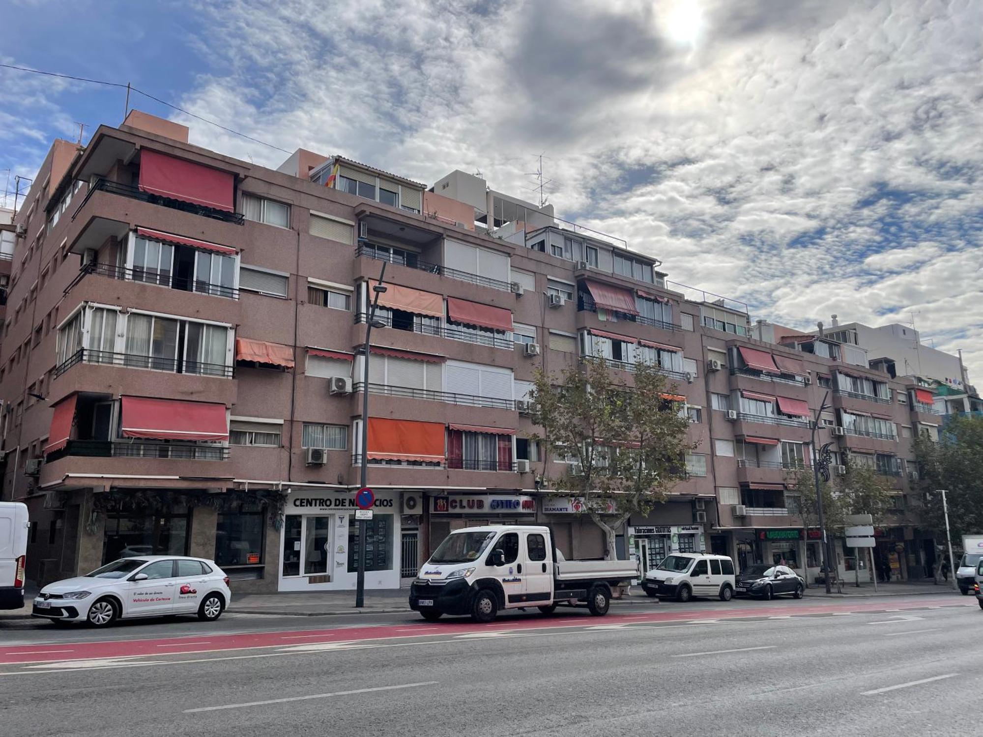 Jl 2 * Benidorm