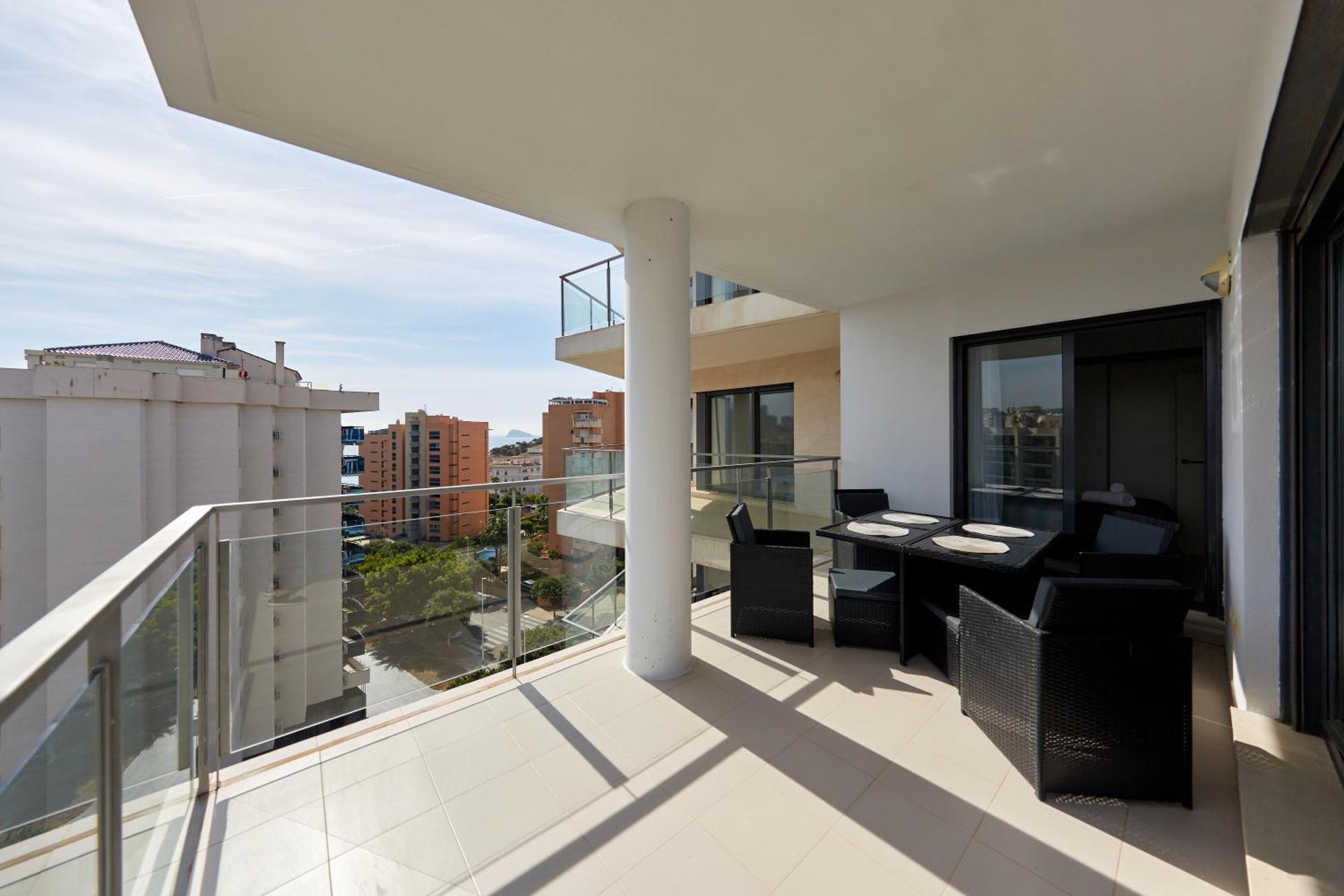Luxury, Newly Renovated 1-bedroom By The Beach *