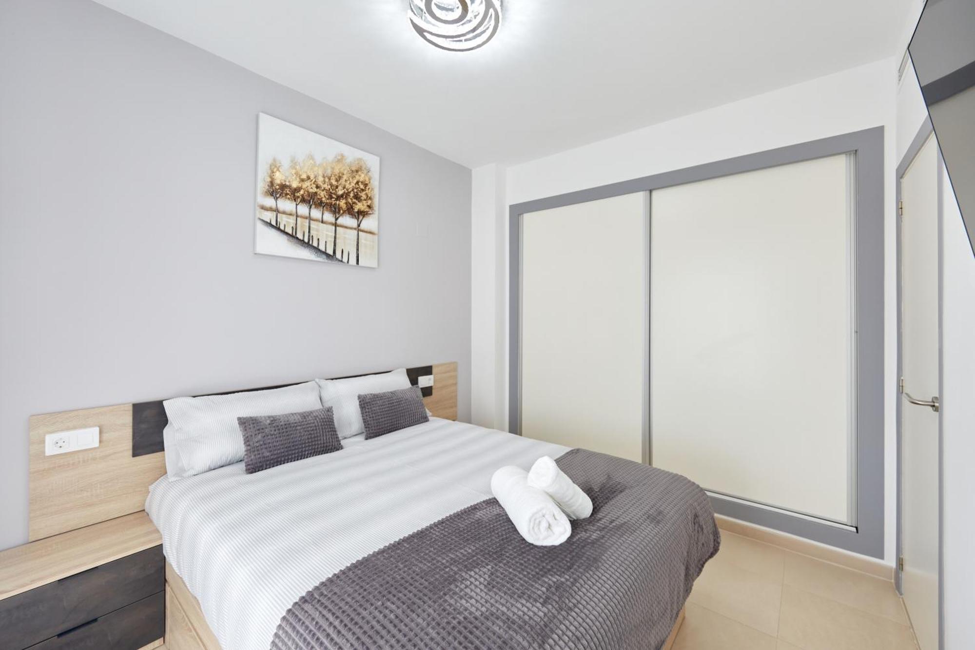 Luxury, Newly Renovated 1-bedroom By The Beach