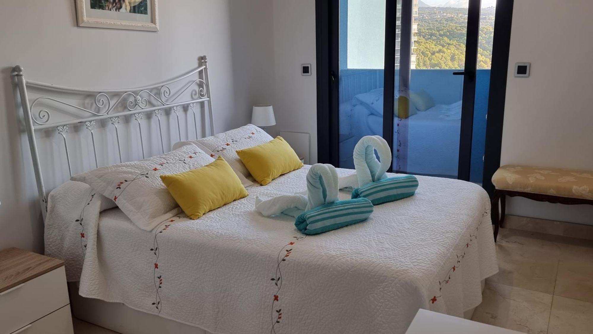 Apartment Sunset Waves Julieta Vistas Al Mar Premium 200 Mt2 Con Jacuzzi En Terraza Benidorm