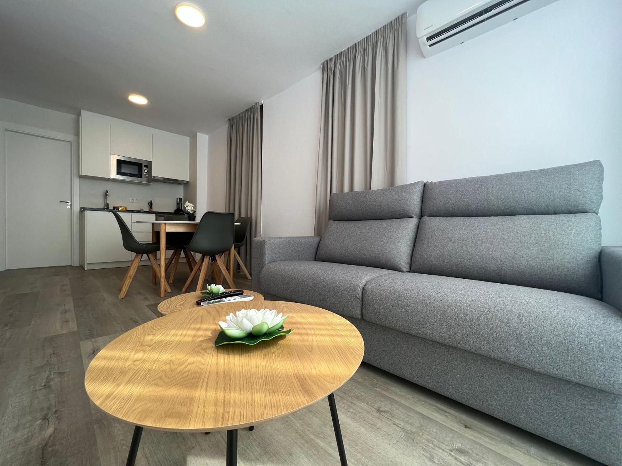 Aurea Pal 8 Y Gran Atenea Esperanto 5 Benidorm