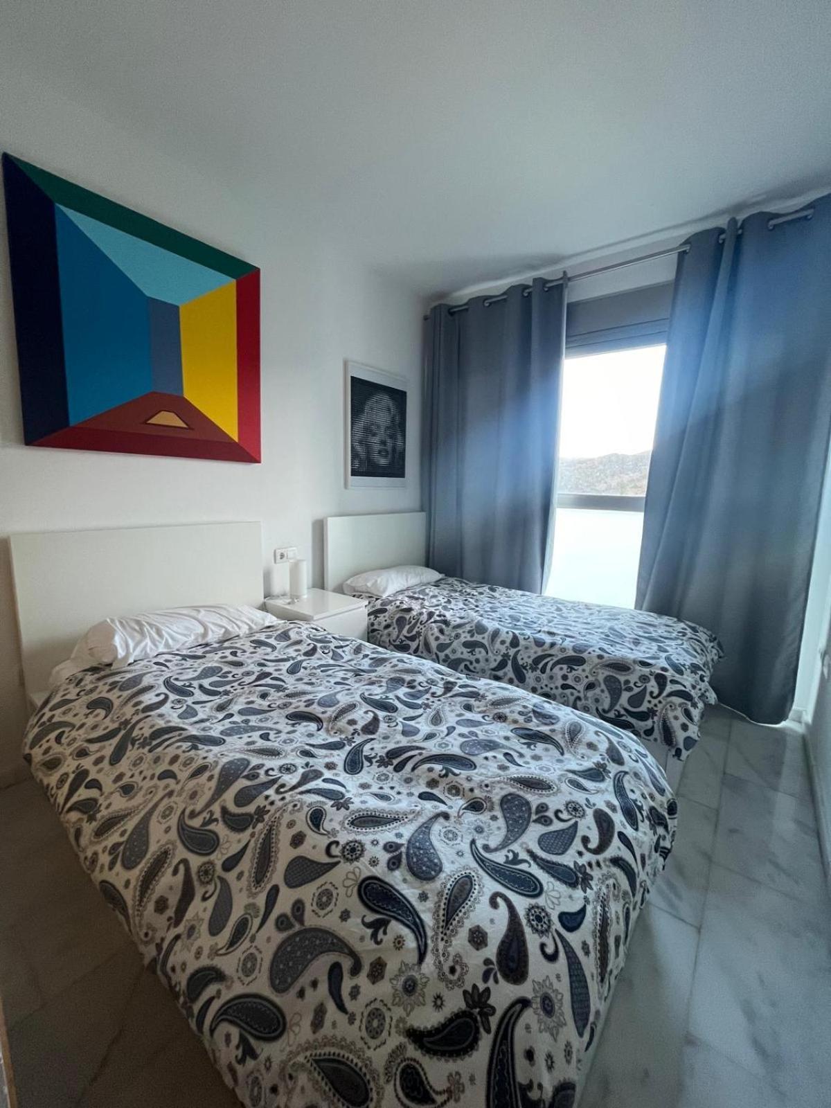 Torre Lugano By Renthas Apartment *