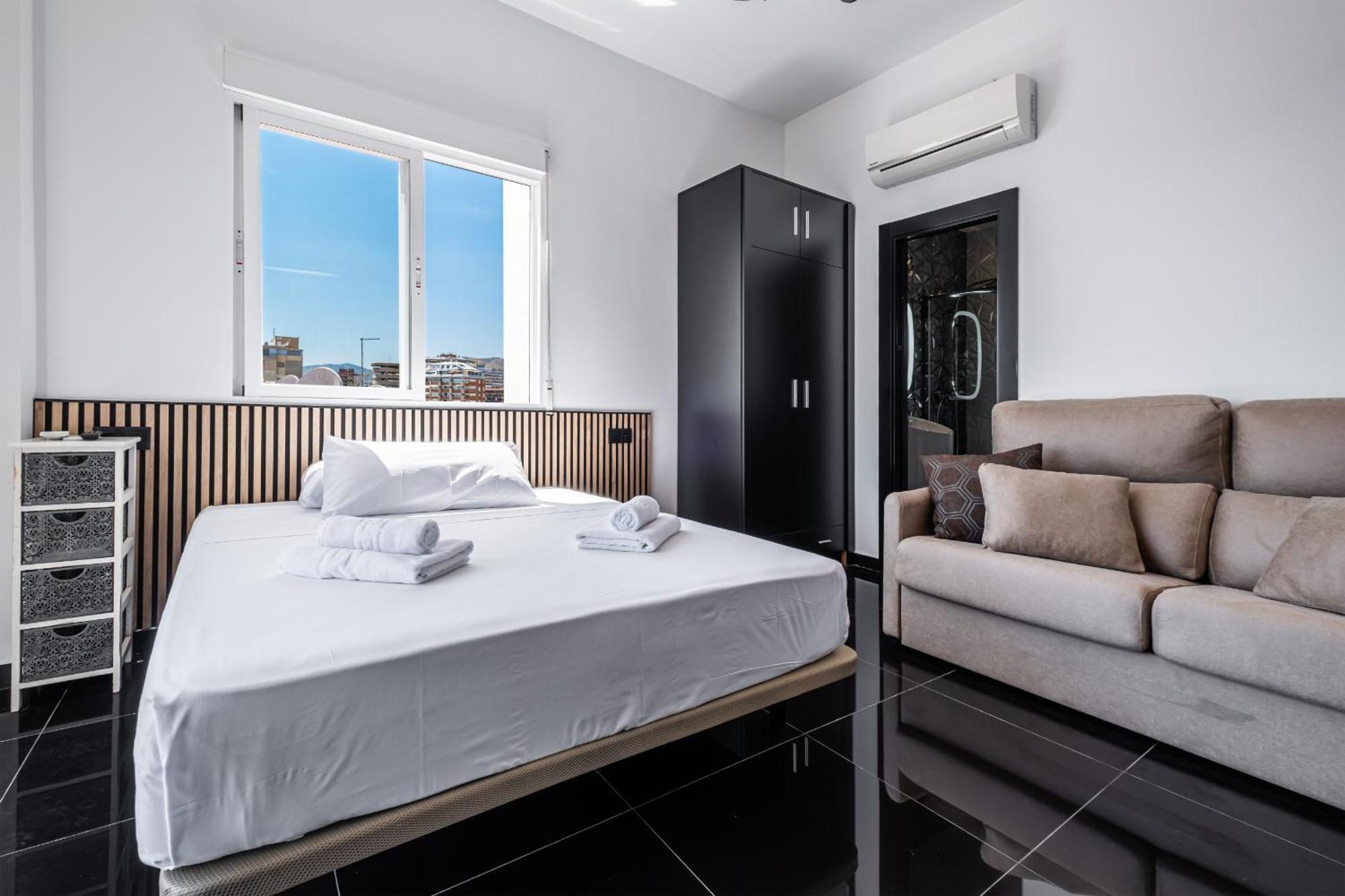Penthouse Cervantes Sea View Levante *