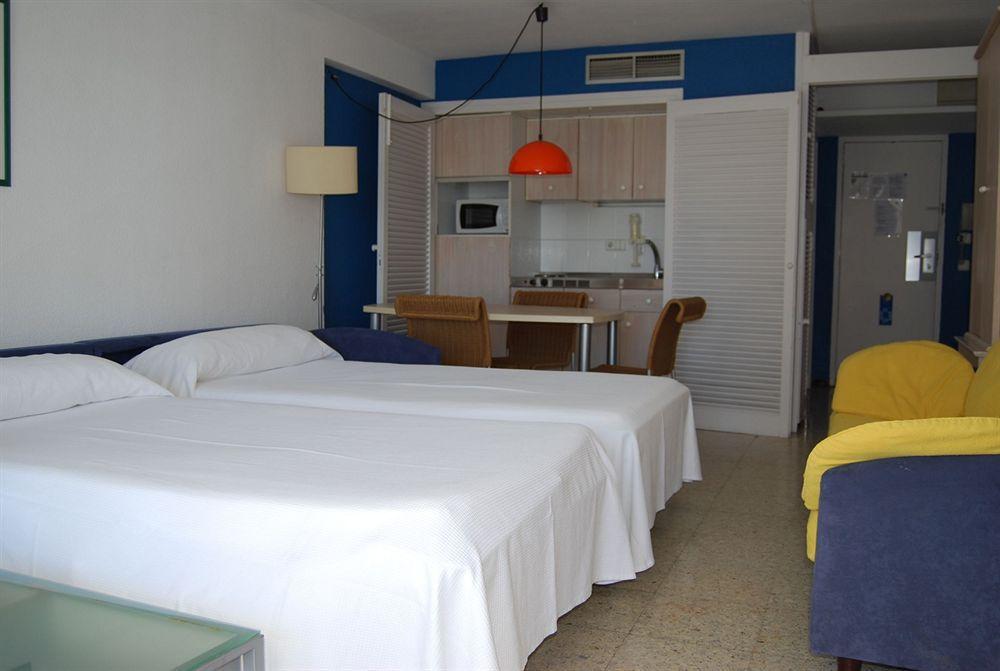 Gemelos Iv Hotel 2*