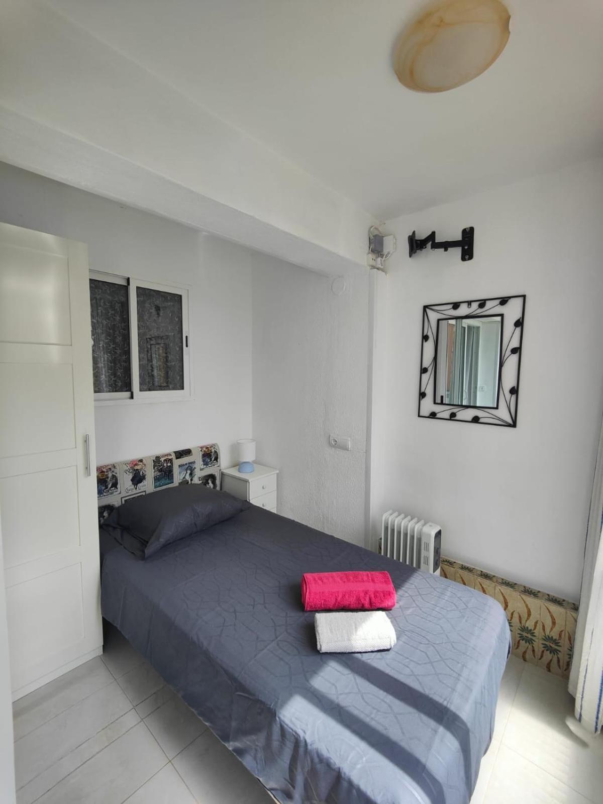 Versailles 2-9 Apartment