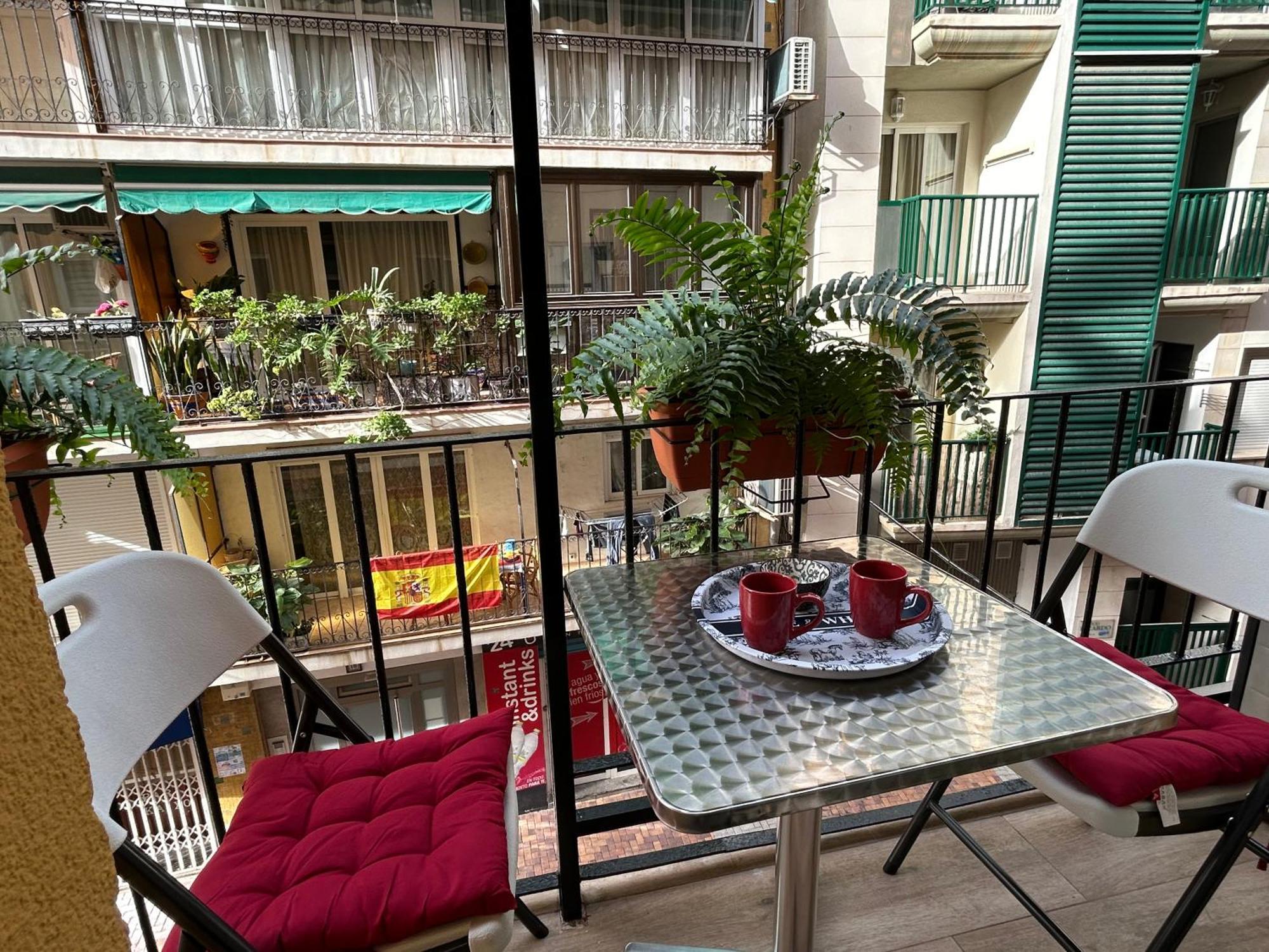 Apartamento Casa De La Playa In The Old Town Of Benidorm