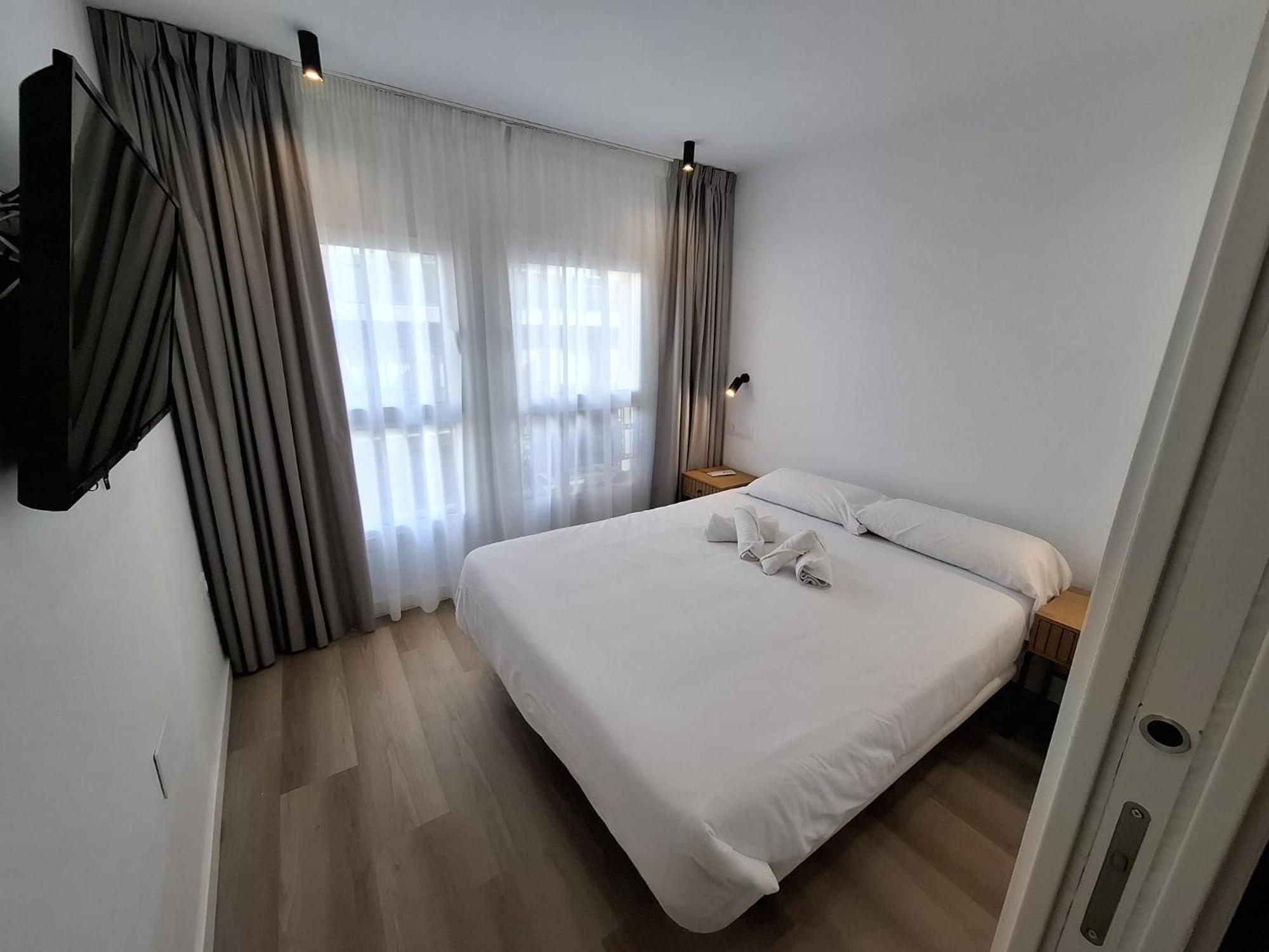 Apartment Aurea Pal 8 Y Gran Atenea Esperanto 5 *