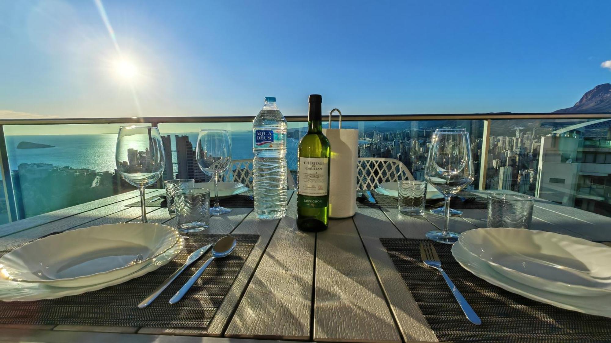 Skyline Floor 28 Sea Views *