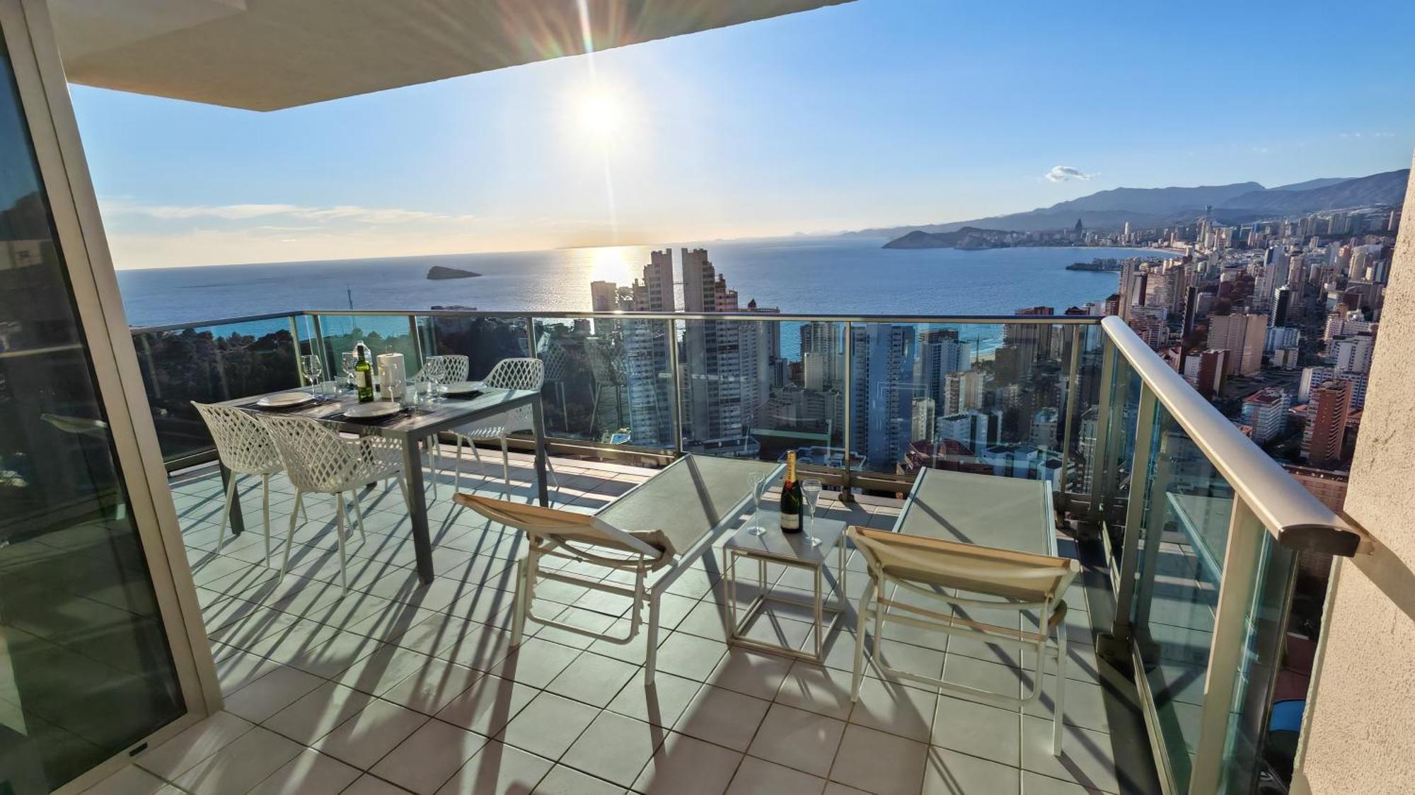 Skyline Floor 28 Sea Views *