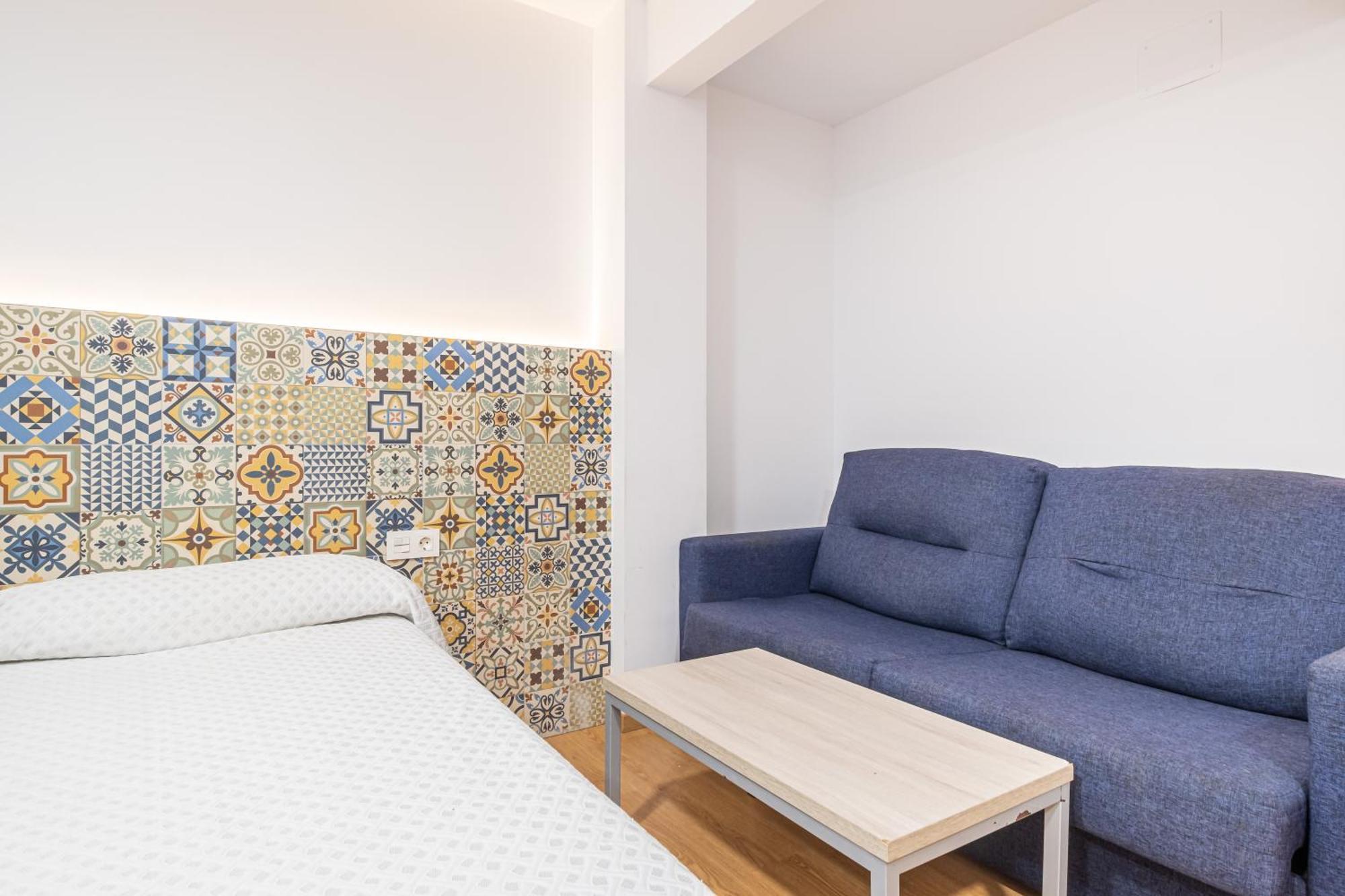 El Castell - Adults Only Apartment