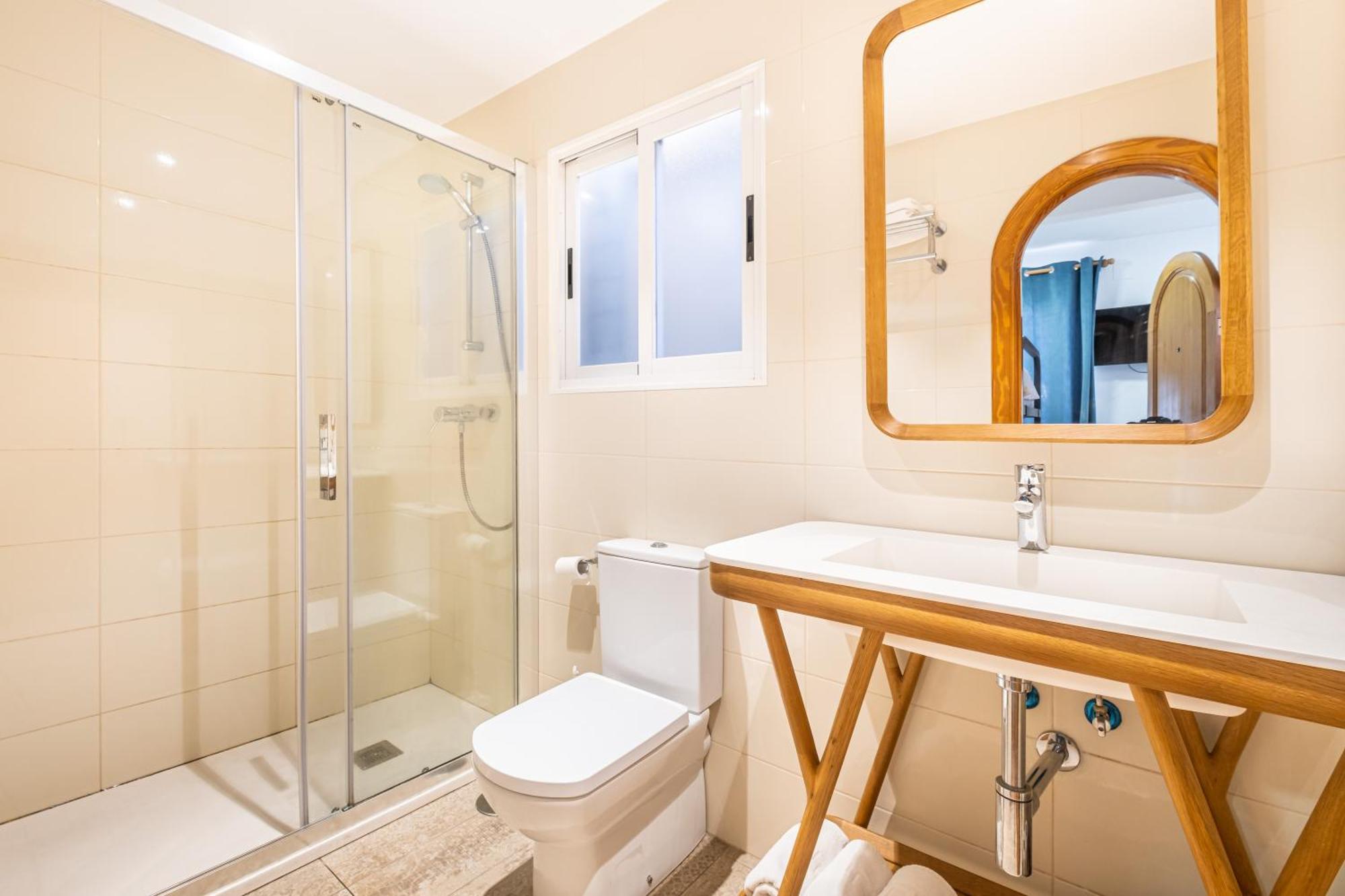 El Castell - Adults Only Apartment