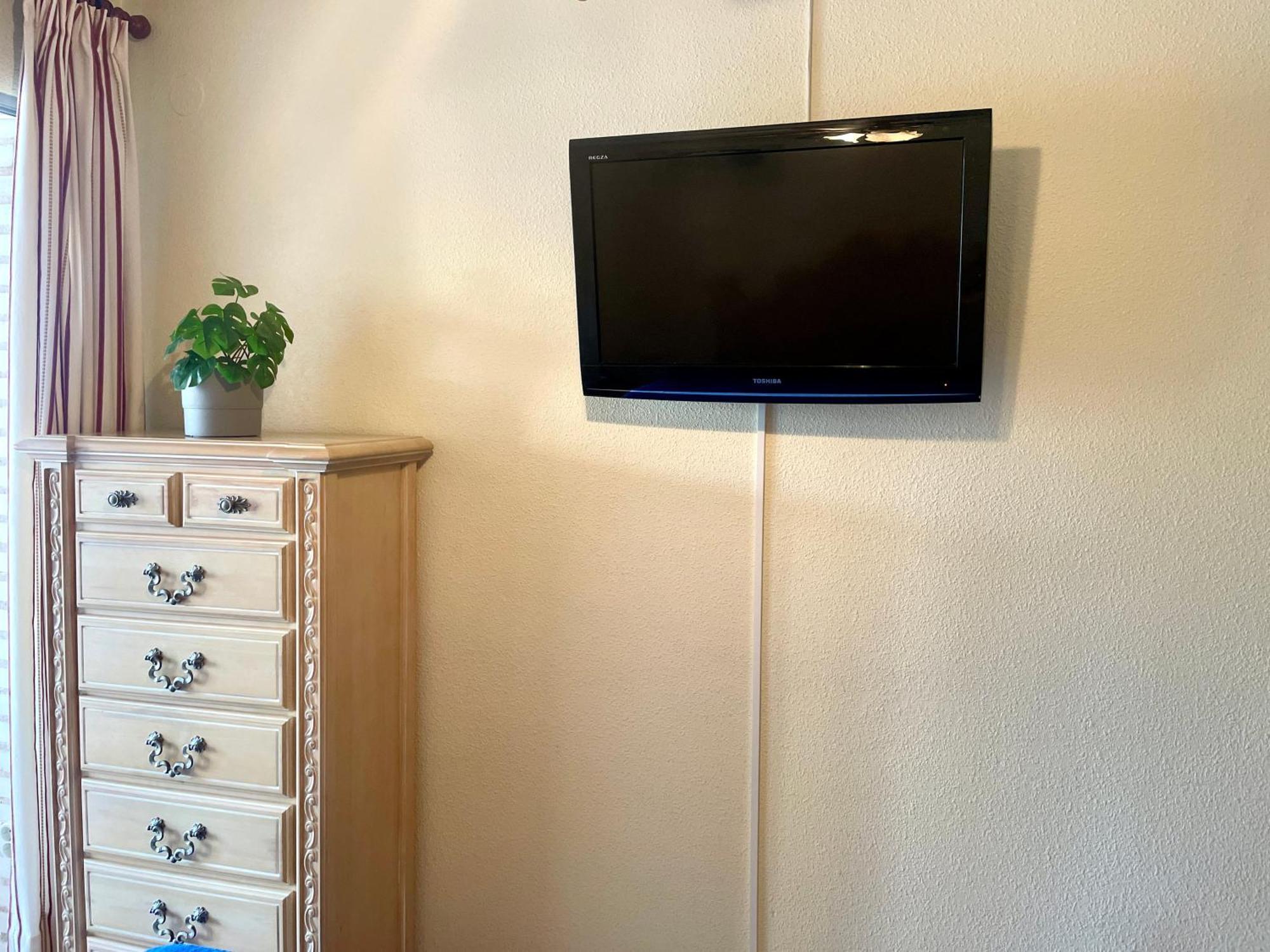Amplio Con Piscina Y Pistas De Tenis En Apartment *