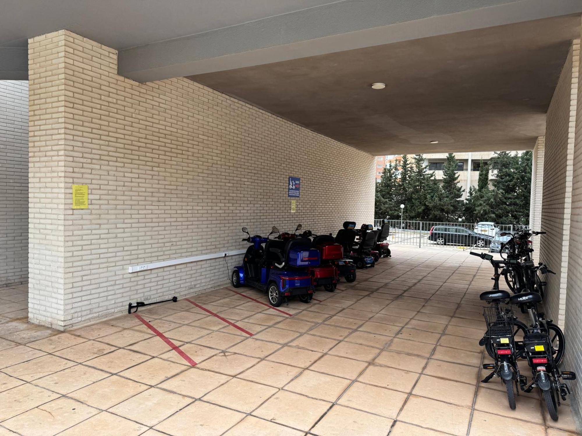 Gemelos 22 ,benidorm-alicante *
