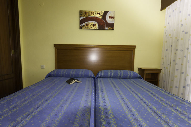 Hotel Gemelos Iv 2*