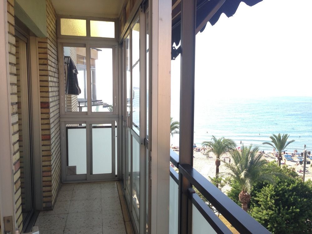 Flats Friends Atlantida
