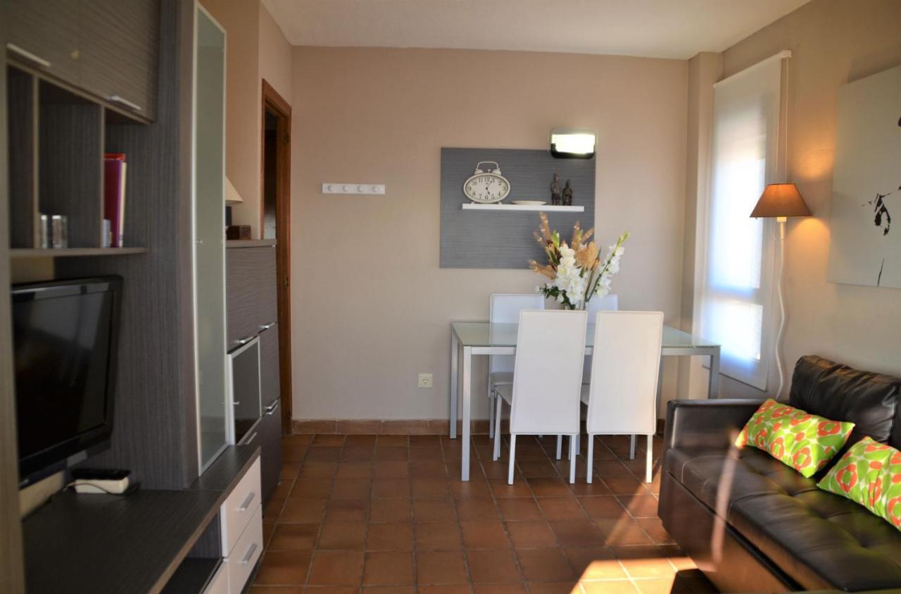 Dos Calas 13 B Apartment