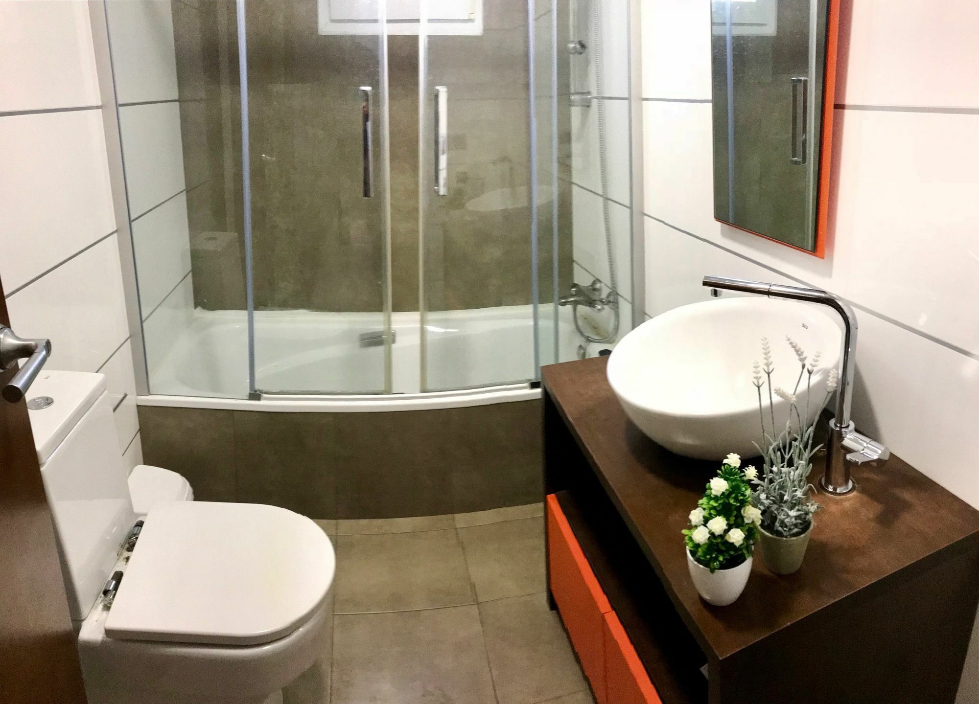 Levante Blueline 6 Bd Apartment *