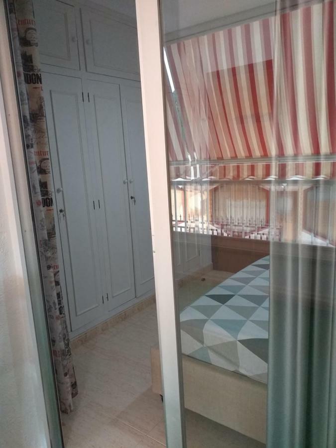 Apartamento Mediterraneo Beach Apartment *