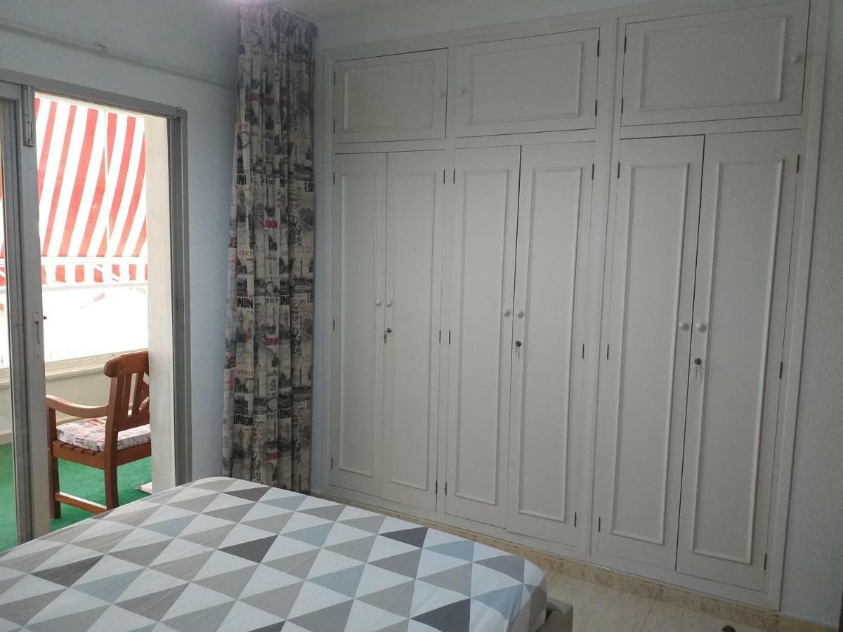 Apartamento Mediterraneo Beach Apartment *