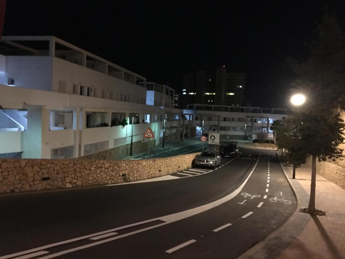 Piso En La Primera Linea Del Mar Con 2 *